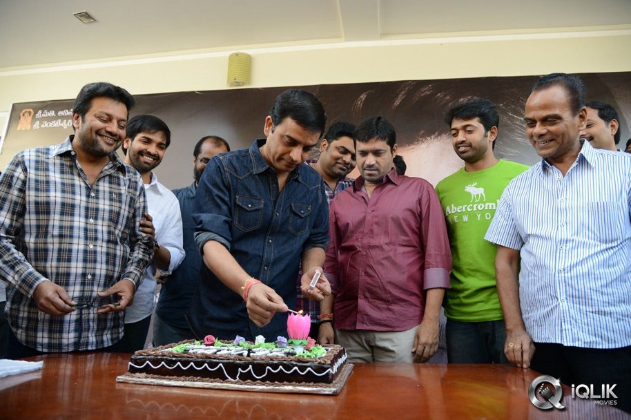 Yevadu-Movie-Success-Meet